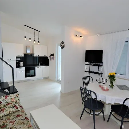 Apartamento Mirela-2 By Interhome *